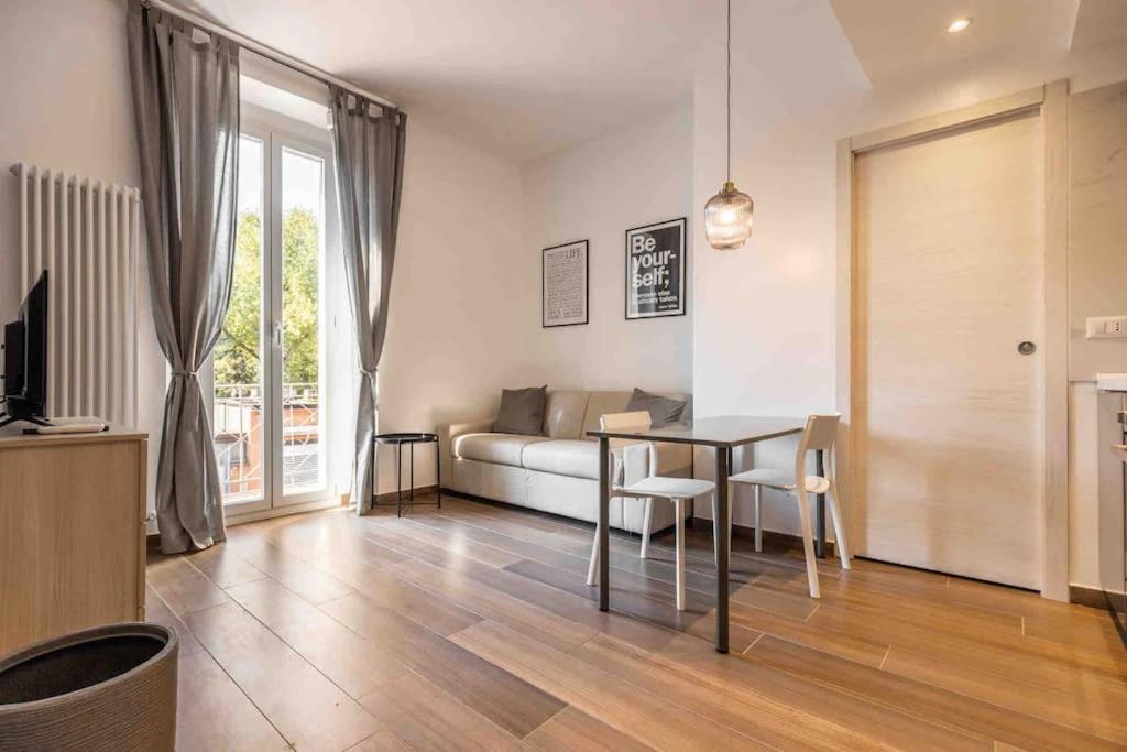 Bellaria House M5 San Siro Milano City Wi-Fi Super Veloce Exterior foto